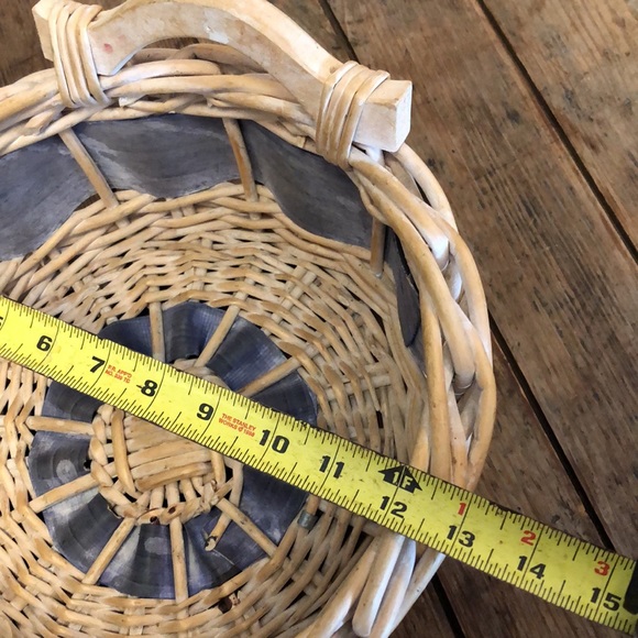 Handled Basket 13" x 6" - Picture 6 of 7